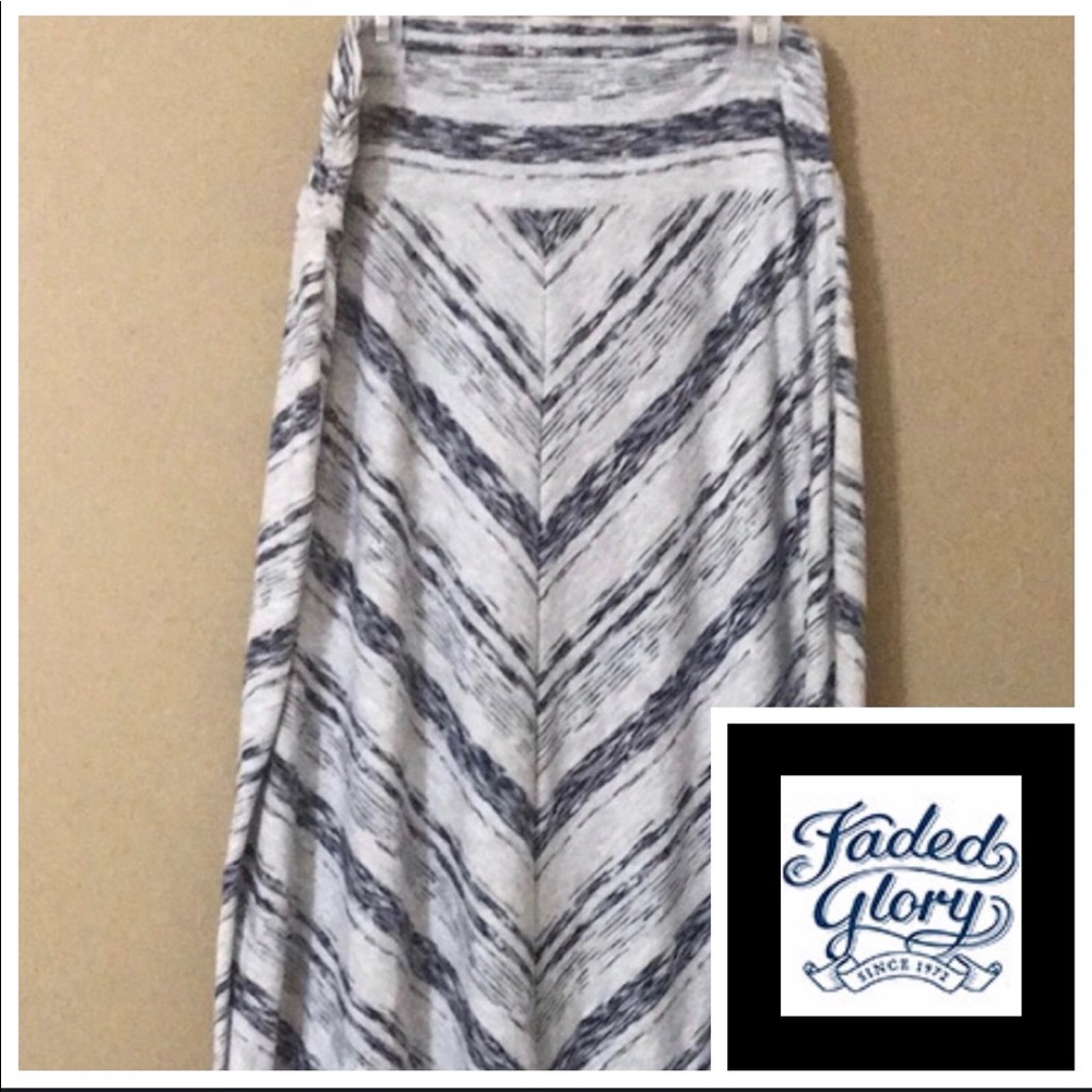 Faded glory knit skirt